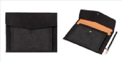 Teczka A4 z kieszonką nubuk czarna. Wydawca: Antra. SmakLiter.pl Opakowanie Teczka A4 z kieszonką nubuk czarna