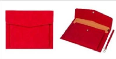 Teczka A4 z kieszonką nubuk czerwona. Wydawca: Antra. SmakLiter.pl Opakowanie Teczka A4 z kieszonką nubuk czerwona