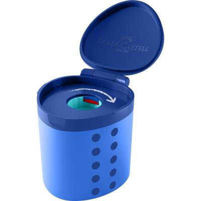 Temperówka Grippy z pojemnikiem do grubych kredek. Wydawca: Faber Castell. SmakLiter.pl Opakowanie Temperówka Grippy z pojemnikiem do grubych kredek