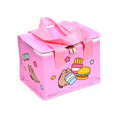 Torba termiczna na lunch z recyklingu Pusheen COOLB139. Wydawca: PUCKATOR EUROPEAN DISTRIBUTION CENTRE. SmakLiter.pl Opakowanie Torba termiczna na lunch z recyklingu Pusheen COOLB139
