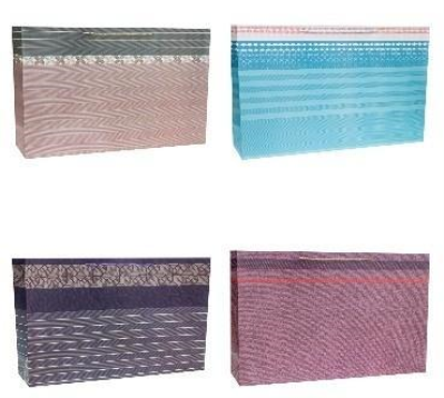 Torebka ozdobna 59x44x17cm szerokie dno mix. Wydawca: ROZETTE. SmakLiter.pl Opakowanie Torebka ozdobna 59x44x17cm szerokie dno mix