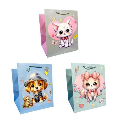 Torebka prezentowa dziecięca L szerokie dno mix. Wydawca: JU-PITER. SmakLiter.pl Opakowanie Torebka prezentowa dziecięca L szerokie dno mix