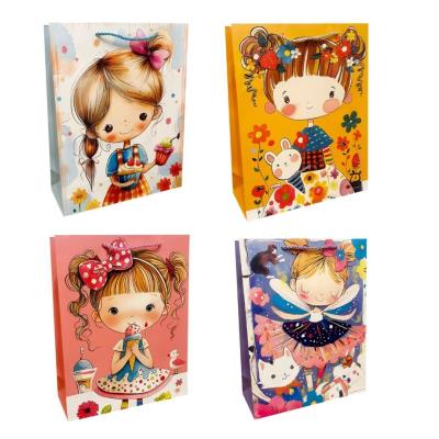 Torebka prezentowa dziecięca M Dziewczynka mix. Wydawca: JU-PITER. SmakLiter.pl Opakowanie Torebka prezentowa dziecięca M Dziewczynka mix