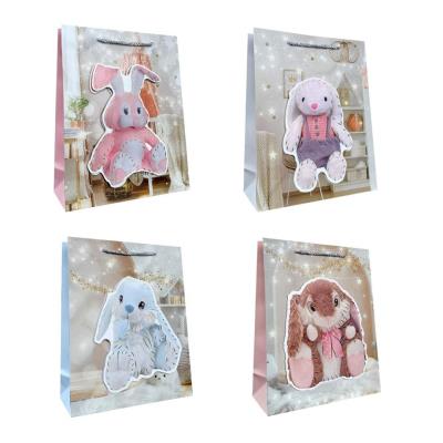 Torebka prezentowa dziecięca M Pluszak mix. Wydawca: JU-PITER. SmakLiter.pl Opakowanie Torebka prezentowa dziecięca M Pluszak mix