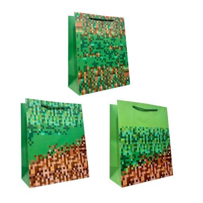 Torebka prezentowa M Minecraft szerokie dno mix. Wydawca: JU-PITER. SmakLiter.pl Opakowanie Torebka prezentowa M Minecraft szerokie dno mix