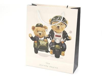 Torebka prezentowa Pluszaki 32x26x10cm MIX. Wydawca: ADAR. SmakLiter.pl Opakowanie Torebka prezentowa Pluszaki 32x26x10cm MIX