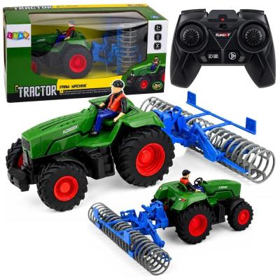 Opakowanie Traktor z wałem rolniczym R/C 1:24