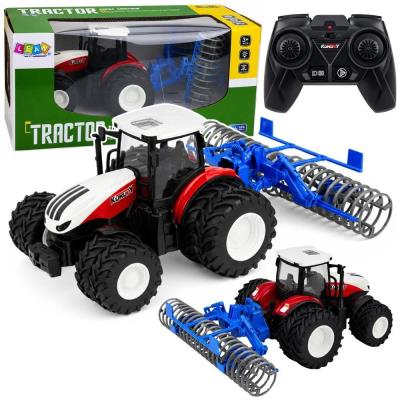 Opakowanie Traktor z wałem rolniczym R/C 1:24