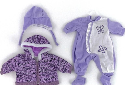 Ubranko dla lalki 45cm. Wydawca: ADAR. SmakLiter.pl Opakowanie Ubranko dla lalki 45cm