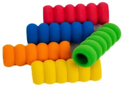 Uchwyt na ołówki Sponge 5szt. Wydawca: Fandy. SmakLiter.pl Opakowanie Uchwyt na ołówki Sponge 5szt