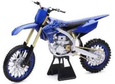 Yamaha YZ450F 2022 1:6. Wydawca: Daffi. SmakLiter.pl Opakowanie Yamaha YZ450F 2022 1:6
