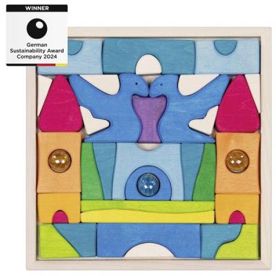 Zamek układanka z lśniącymi kamieniami. Wydawca: Goki. SmakLiter.pl Opakowanie Zamek układanka z lśniącymi kamieniami