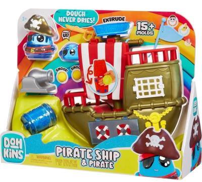 Zestaw do zabawy statkiem pirackim DohKins. Wydawca: MGA. SmakLiter.pl Opakowanie Zestaw do zabawy statkiem pirackim DohKins