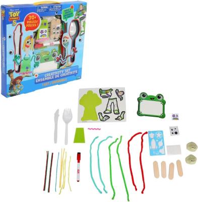 Opakowanie Zestaw kreatywny Toy Story 5