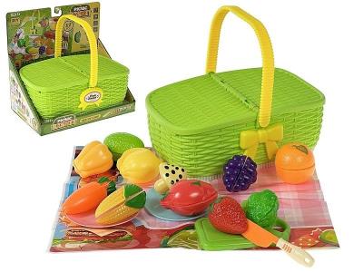 Zestaw piknikowy w koszyku. Wydawca: ADAR. SmakLiter.pl Opakowanie Zestaw piknikowy w koszyku