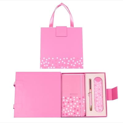 Zestaw prezentowy z długopisem Premium róż. Wydawca: CRESCO. SmakLiter.pl Opakowanie Zestaw prezentowy z długopisem Premium róż