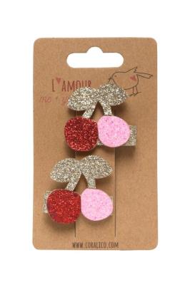 Zestaw spinek z czereśniami. Wydawca: Coralico. SmakLiter.pl Opakowanie Zestaw spinek z czereśniami