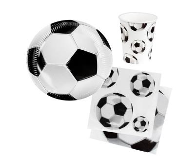 Zestaw stołowy Piłka nożna. Wydawca: Boland. SmakLiter.pl Opakowanie Zestaw stołowy Piłka nożna