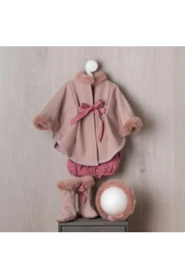 Zestaw ubranek dla lalki hiszpańskiej ASI Pepa 57. Wydawca: Asi. SmakLiter.pl Opakowanie Zestaw ubranek dla lalki hiszpańskiej ASI Pepa 57