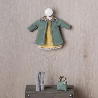 Zestaw ubranek dla lalki hiszpańskiej Celia 30cm. Wydawca: Asi. SmakLiter.pl Opakowanie Zestaw ubranek dla lalki hiszpańskiej Celia 30cm