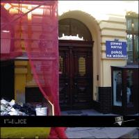 Pokój na widoku. Autor: Sarna Paweł. SmakLiter.pl Okładka książki Pokój na widoku