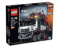 Lego Technic Mercedes-Benz Arocs. Autor: Technic. SmakLiter.pl Okładka książki Lego Technic Mercedes-Benz Arocs
