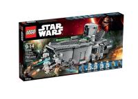 Lego Star Wars First Order Transporter. Autor: Star Wars. SmakLiter.pl Okładka książki Lego Star Wars First Order Transporter