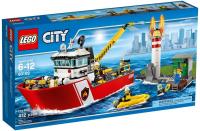 Lego City Łódź strażacka. Autor: City. SmakLiter.pl Okładka książki Lego City Łódź strażacka