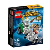 Lego SUPER HEROES Wonder Woman kontra Doomsday. Autor: Super Heroes. SmakLiter.pl Okładka książki Lego SUPER HEROES Wonder Woman kontra Doomsday