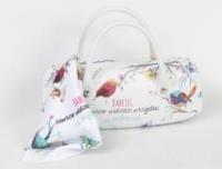 Etui na okulary - Babciu, zawsze widzisz...(białe). Wydawca: Jawi. SmakLiter.pl Opakowanie Etui na okulary - Babciu, zawsze widzisz...(białe)