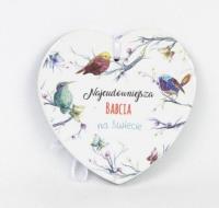 Magnes ceramiczny - Najcudowniejsza babcia.. biały. Wydawca: Jawi. SmakLiter.pl Opakowanie Magnes ceramiczny - Najcudowniejsza babcia.. biały