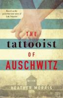 The Tattooist of Auschwitz. Autor: Heather Morris. SmakLiter.pl Okładka książki The Tattooist of Auschwitz