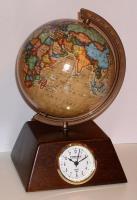 Opakowanie GLOBUS 110 PIRAMIDA Z ZEGAREM