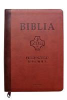Biblia pierwszego Kościoła z paginatorami kasztan. Autor: ks. prof.. Remigiusz Popowski SDB. SmakLiter.pl Okładka książki Biblia pierwszego Kościoła z paginatorami kasztan