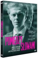 Pomiędzy słowami. Wydawca: Best Film. SmakLiter.pl Opakowanie Pomiędzy słowami