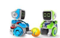 Kickabot. Wydawca: Dumel. SmakLiter.pl Opakowanie Kickabot