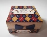 Drewniane pudełko na drobiazgi, Najlepszy Dziadek na całym świecie. Wydawca: Jawi. SmakLiter.pl Opakowanie Drewniane pudełko na drobiazgi, Najlepszy Dziadek na całym świecie