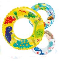 Kółko do pływania 61cm wzorzyste. Wydawca: Pierot Wydawnictwo. SmakLiter.pl Opakowanie Kółko do pływania 61cm wzorzyste
