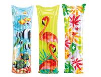 Materac do pływania 183x69cm wzory. Wydawca: Pierot Wydawnictwo. SmakLiter.pl Opakowanie Materac do pływania 183x69cm wzory