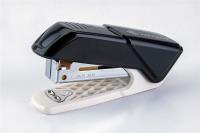 Zszywacz Aris-45m czarny. Wydawca: Kangaro. SmakLiter.pl Opakowanie Zszywacz Aris-45m czarny