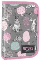 Piórnik jednokomorowy Króliczki. Wydawca: Derform. SmakLiter.pl Opakowanie Piórnik jednokomorowy Króliczki