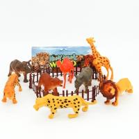 Figurki Dzikie zwierzęta 6 sztuk. Wydawca: Pierot Wydawnictwo. SmakLiter.pl Opakowanie Figurki Dzikie zwierzęta 6 sztuk