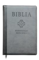 Biblia pierwszego Kościoała z paginat. szara. Autor: ks. prof.. Remigiusz Popowski SDB. SmakLiter.pl Okładka książki Biblia pierwszego Kościoała z paginat. szara