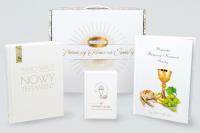 PAKIET KOMUNIJNY Z MODLITEWNIKIEM. Autor: Opracowanie zbiorowe. SmakLiter.pl Okładka książki PAKIET KOMUNIJNY Z MODLITEWNIKIEM