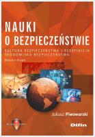 Nauki o bezpieczeństwie. Autor: Juliusz Piwowarski. SmakLiter.pl Okładka książki Nauki o bezpieczeństwie