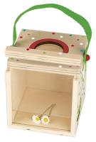 Drewniany pojemnik z lupą do obserwacji owadów. Wydawca: Moses. SmakLiter.pl Opakowanie Drewniany pojemnik z lupą do obserwacji owadów