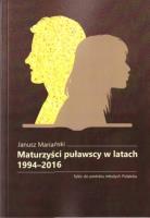 Maturzyści puławscy w latach 1994-2016. Autor: Mariański Janusz. SmakLiter.pl Okładka książki Maturzyści puławscy w latach 1994-2016