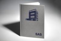 SAS Ilustrowany atlas architektury Saskiej Kępy. Autor: Grzegorz Piątek SCJ, Trybuś Jarosław. SmakLiter.pl Okładka książki SAS Ilustrowany atlas architektury Saskiej Kępy
