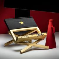 Opakowanie Book Chair podstawka pod książkę/tablet Reżyser