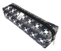 Piórnik prostokąt Kwadraty. Wydawca: Bee-bee. SmakLiter.pl Opakowanie Piórnik prostokąt Kwadraty